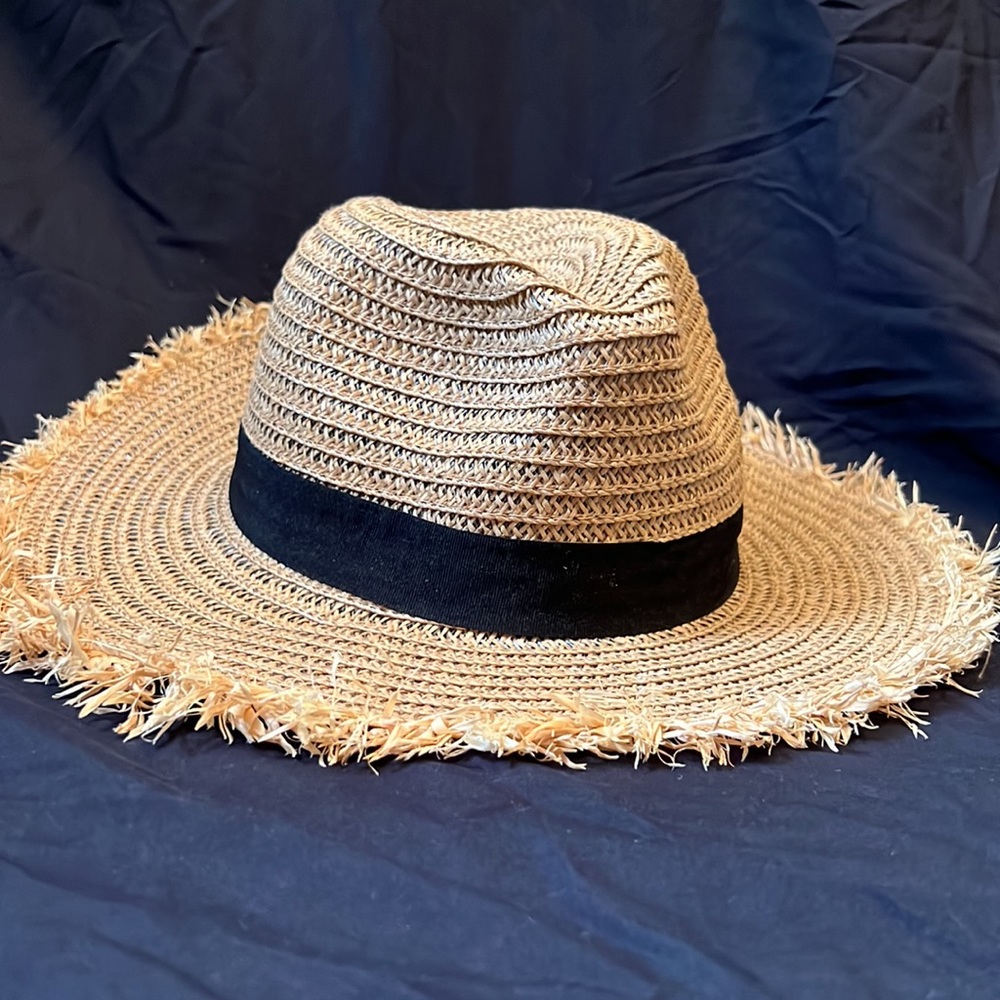 never worn straw hat